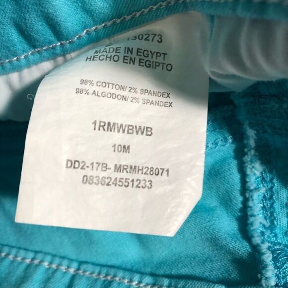 Riders by Lee light teal shorts, like new, size 10. Mid rise short. - Picture 5 of 6